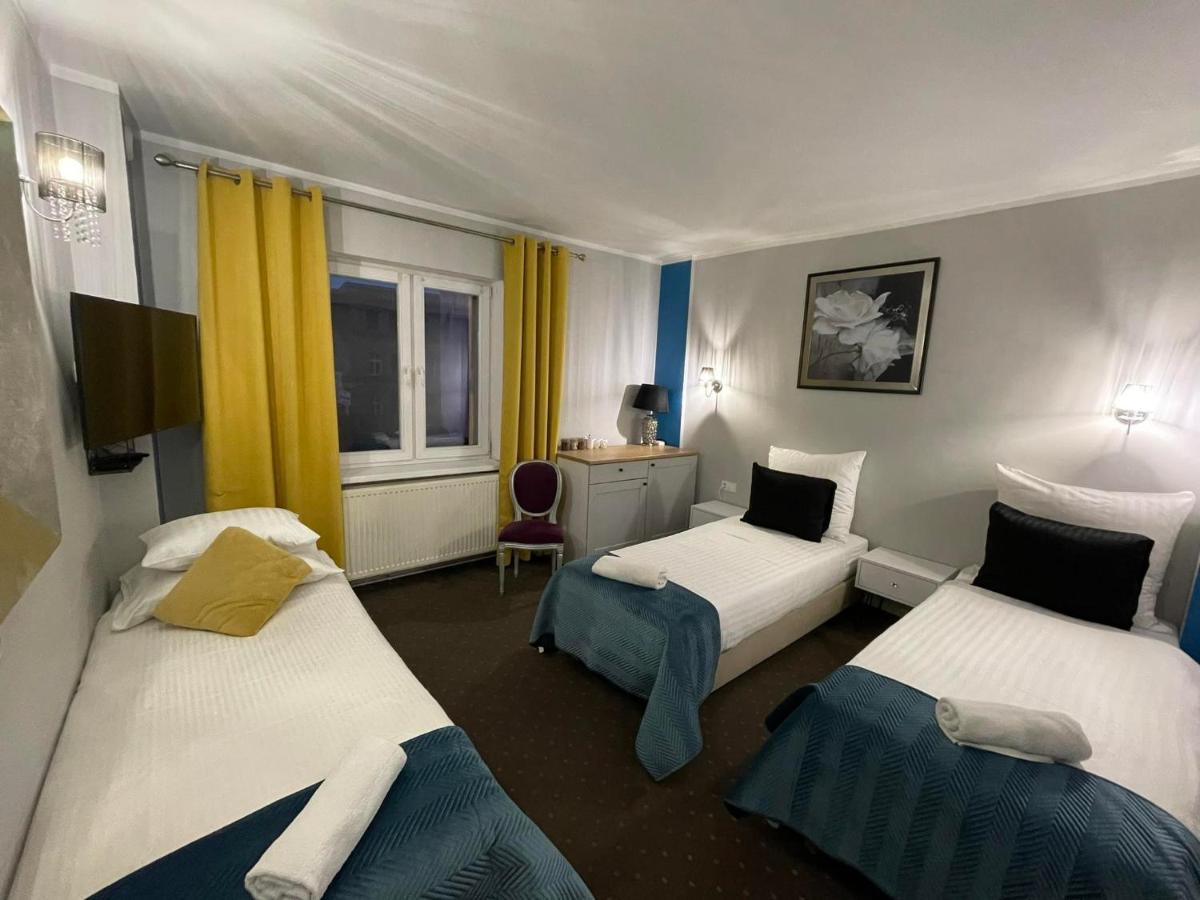 Rynek 14 & Restaurant Bed & Breakfast Иновроцлав Екстериор снимка