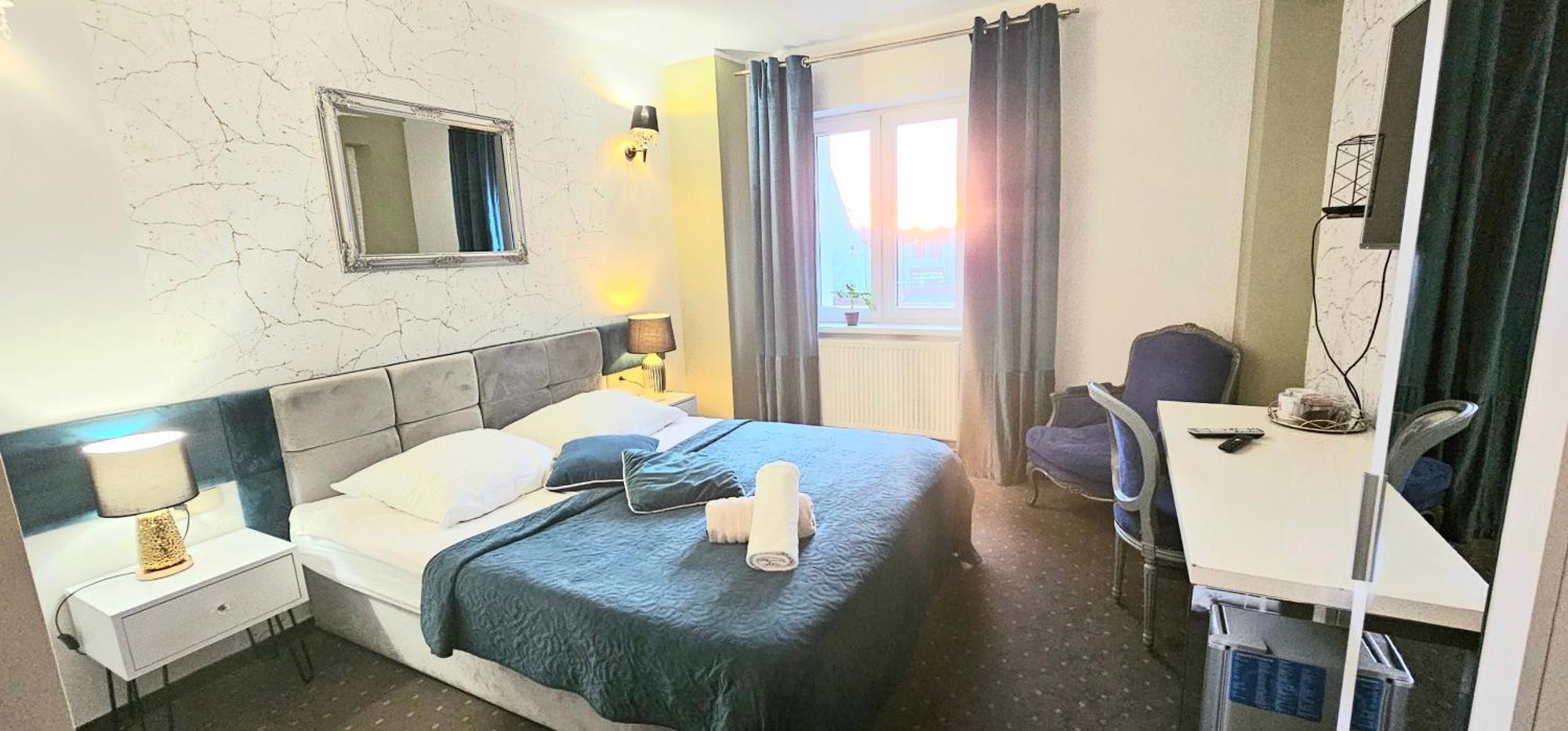 Rynek 14 & Restaurant Bed & Breakfast Иновроцлав Екстериор снимка